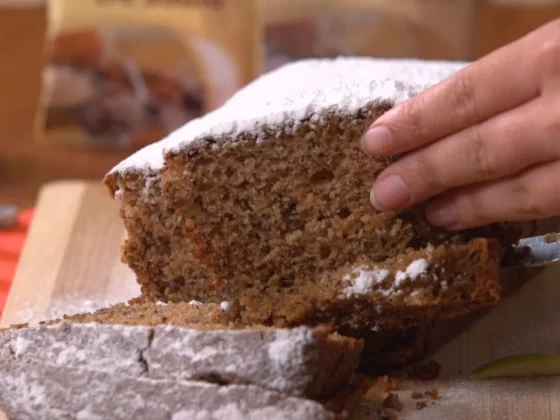 Receta de budín de avena y banana rápida, fácil y saludable