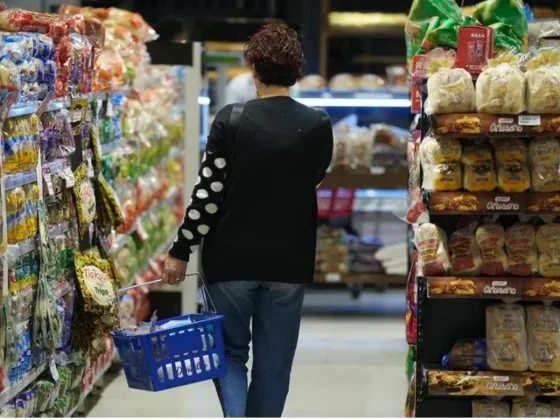 Las subas en los alimentos recalientan la inflación de junio