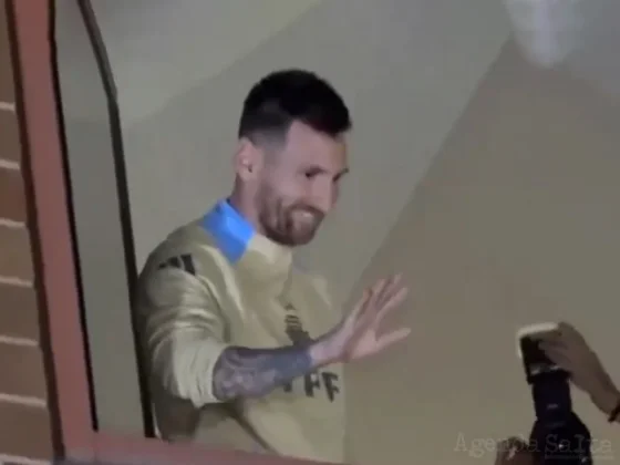 Messi festejó su cumpleaños con los hinchas