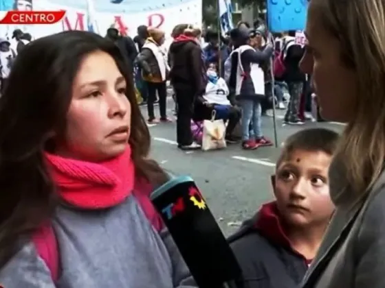 Habló la  la piquetera que se volvió viral tras su reclamo durante una marcha: “Es injusto trabajar tantas horas por 20 mil pesos”