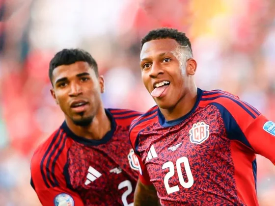 Costa Rica le ganó a Paraguay pero no le alcanzó