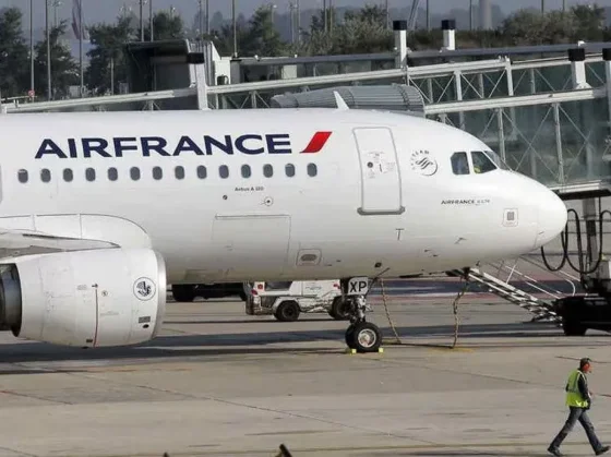 Avión que iba de Buenos Aires a París aterrizó de emergencia por “humo a bordo”