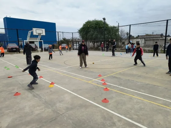 Exitoso Encuentro de Escuelas Municipales de Béisbol 5 en el CIC de San Benito