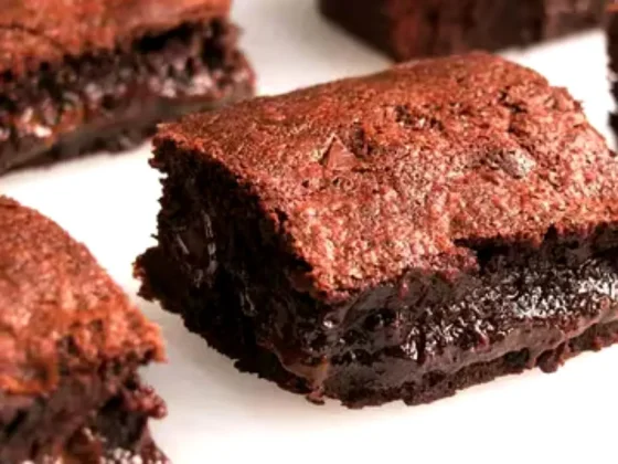 Cómo hacer brownies irresistibles con cacao en pocos pasos: la receta definitiva