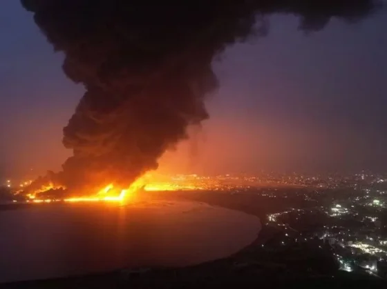Israel bombardeó el puerto de Yemen tras un ataque de rebeldes hutíes en Tel Aviv