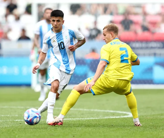 Argentina enfrenta a Francia por un boleto a la semifinal