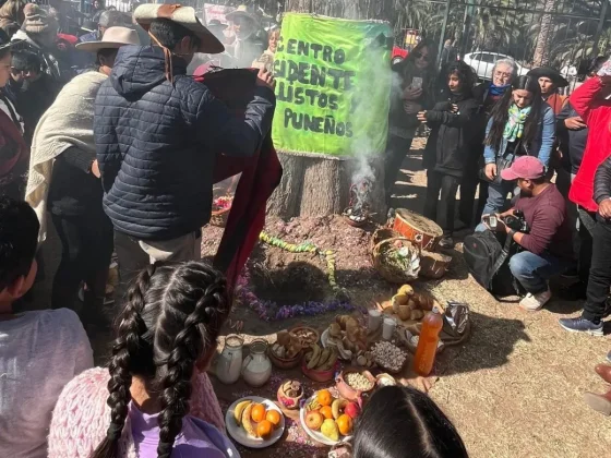 Los niños rindieron homenaje a la Pachamama en el Anfiteatro “Cuchi” Leguizamón