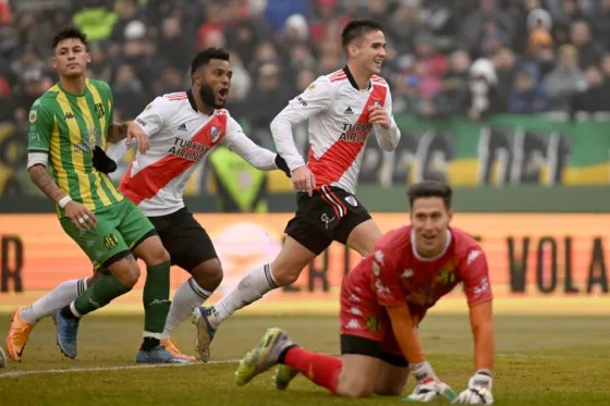 River castigó a Aldosivi con tres goles en cuatro minutos