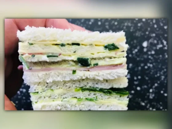 El secreto para sorprender a tus invitados con unos sándwiches triples de miga