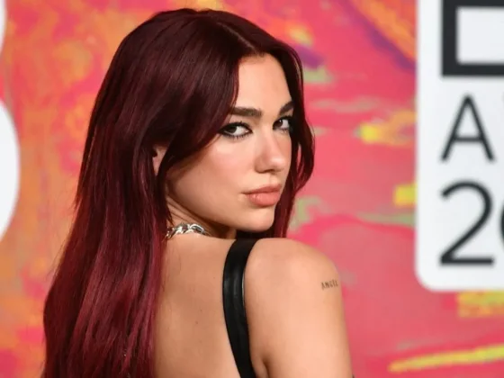 Dua Lipa, la estrella pop que nació en una familia signada por la guerra y dejó el modelaje por la “comida chatarra”