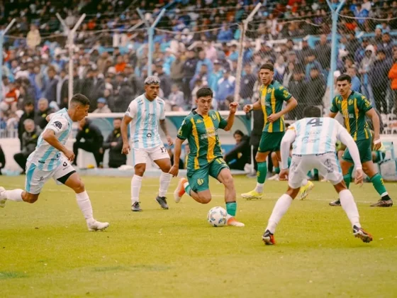 El Albo aplastó a Aldosivi y sueña con el ascenso a Primera