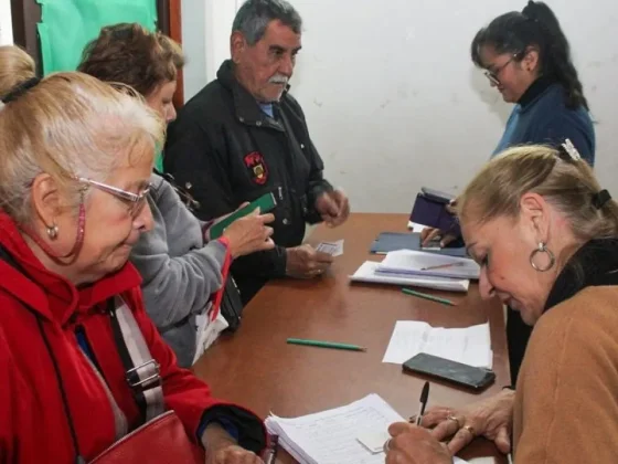 Los jubilados del interior solo podrán viajar con la tarjeta que reemplazará al boleto papel