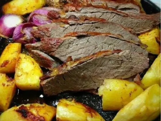 Asado al horno con papas: los secretos para que salga tan rico como a la parrilla