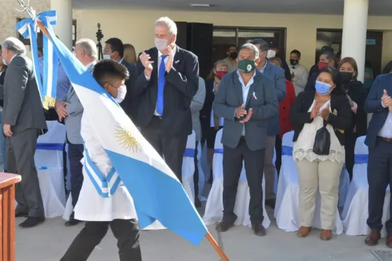 Se firmó el convenio para la hora extra en escuelas rurales de Salta