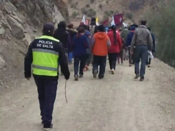 Policías de distintas Unidades acompañan a cientos de peregrinos