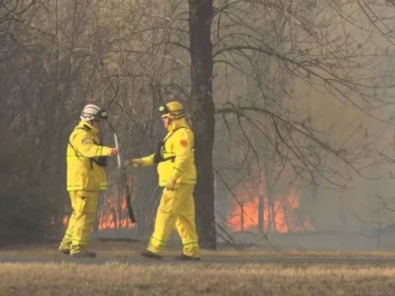 Se extiende el fuego en Córdoba: las llamas alcanzan los 10 metros