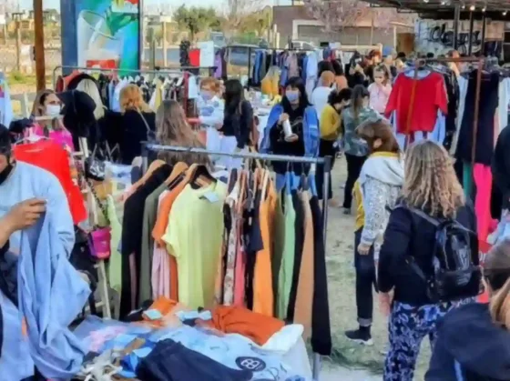 El 53% de los argentinos buscó algo para vender: ropa, muebles o cosas en desuso