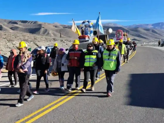 Por el paso de miles de peregrinos por Campo Quijano, se impusieron restricciones para camiones