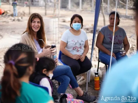 “Para nosotros no es sólo la obra de infraestructura básica, agua, cloacas, puesta en valor de los barrios populares de la ciudad, sino también integrarlos", explicó la mandataria capitalina.