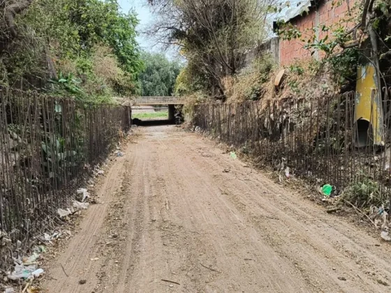 Con maquinaria pesada se acondicionó el inicio del canal Tinkunaku