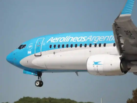 El Gobierno declaró sujeta a privatización a Aerolíneas Argentinas