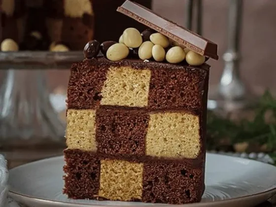 Torta "ajedrez" de vainilla y chocolate: receta sencilla, económica y sabrosa