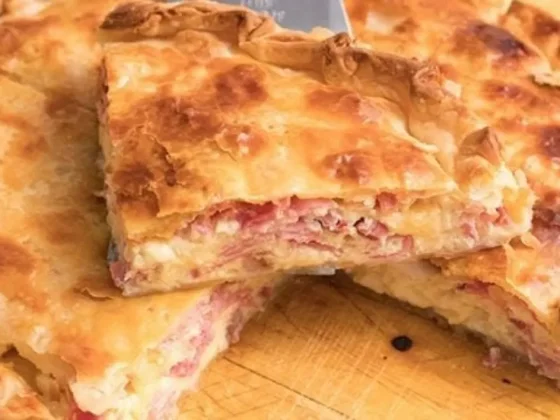 La receta de la abuela para hacer una tarta de jamón y queso