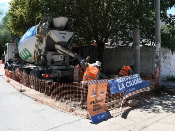 Colocaron nuevo hormigón en la calle Luis Burela al 100