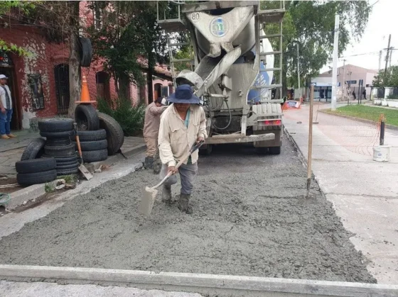 Colocaron nuevo hormigón sobre la calle Zacarías Yanci