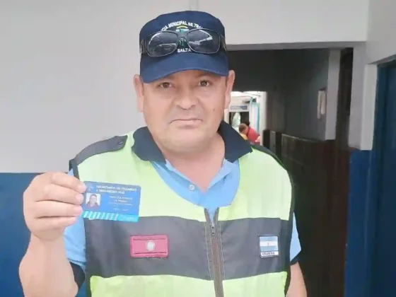 Los agentes de tránsito municipales cuentan con credenciales identificatorias