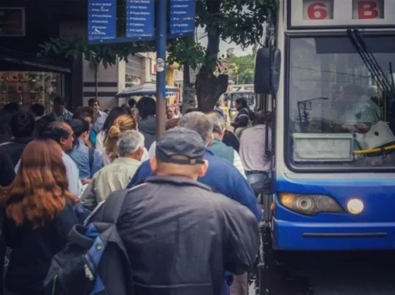 Asi será el funcionamiento del transporte público por el feriado nacional de este lunes 18 de noviembre