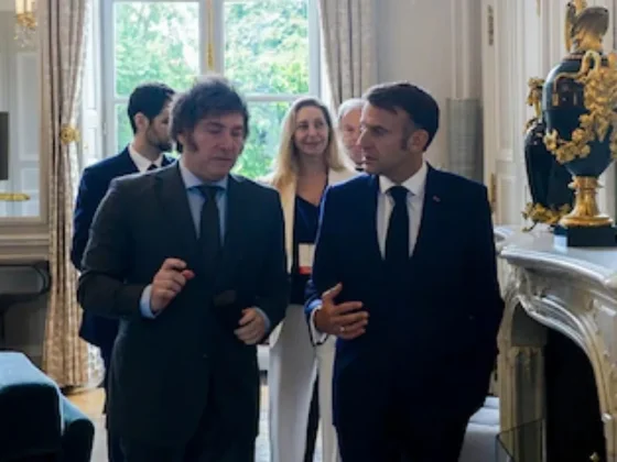 Emmanuel Macron llegó a la Argentina: cenará esta noche con Javier Milei en Olivos y mañana se reunirán en la Casa Rosada