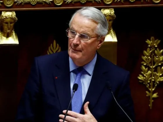 El hasta hoy primer ministro francés, Michel Barnier