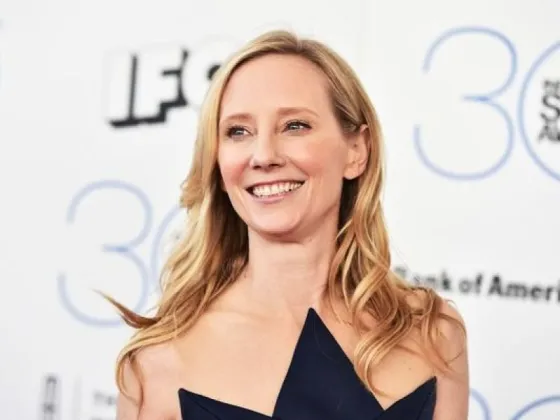 La actriz Anne Heche chocó contra una casa y provocó un incendio