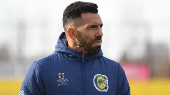 Tevez pasa la escoba en Central