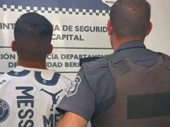 Un delincuente se fugó de la cárcel, se escondió en su casa, pero su mamá lo delató y volvió a quedar detenido