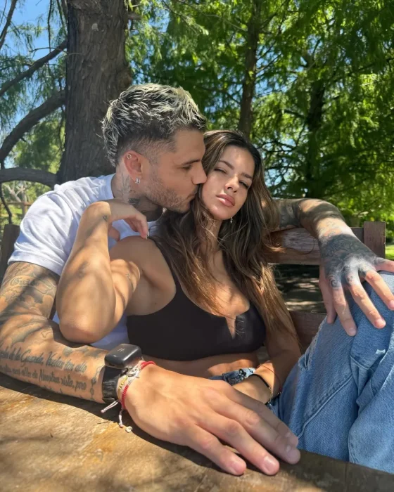 La China  Suárez redobló la apuesta y compartió románticas fotos junto a Mauro Icardi