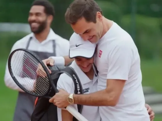 El gesto de Federer con un niño al cual le hizo una promesa hace 5 años