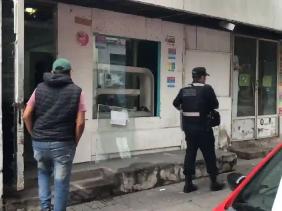 Inseguridad: rompieron una vidriera y robaron un local de celulares