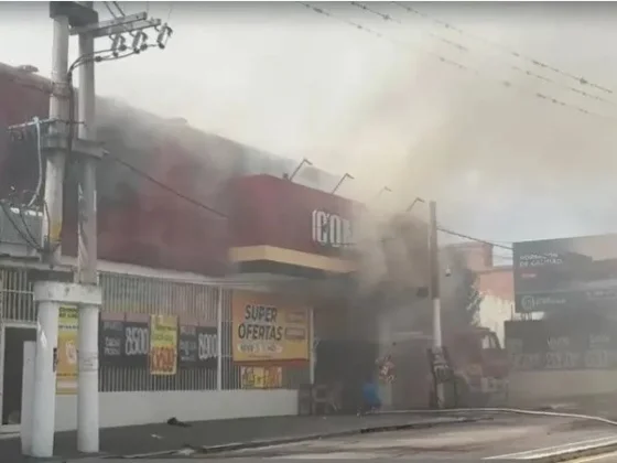 Incendio en un supermercado Comodín deja varias víctimas fatales