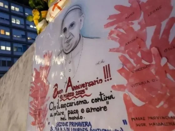 El Papa Francisco sigue "estable" y festejó los 12 años de su pontificado