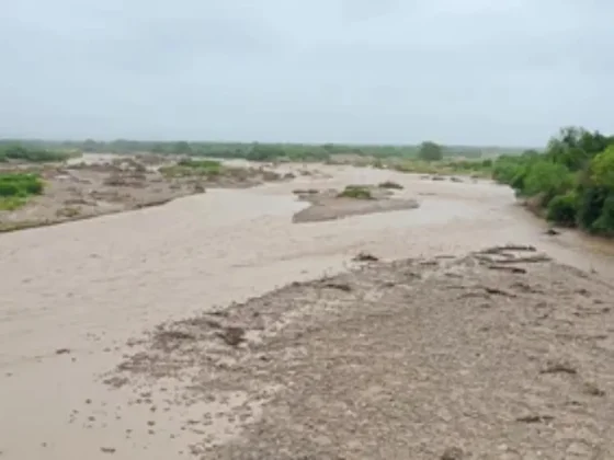 Vecinos del paraje Torzalito temen por la crecida del río Mojotoro