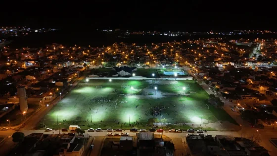 La Municipalidad de Salta iluminó la cancha del barrio San Ignacio