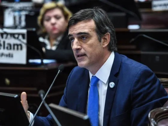 Esteban Bullrich hizo su primera publicación en redes sociales tras sufrir una descompensación