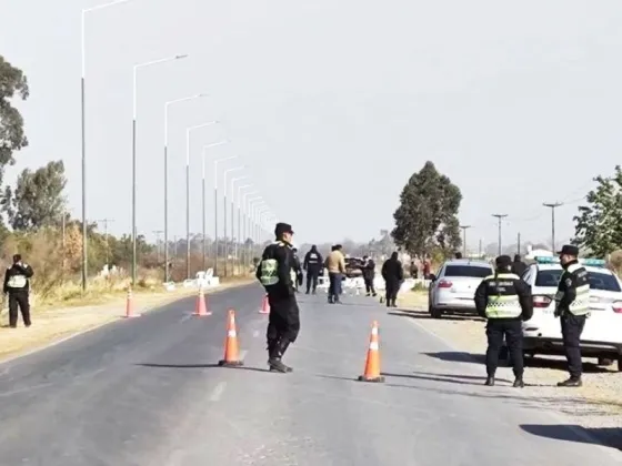 Campo Quijano: salteño se cayó de la caja de una camioneta y murió