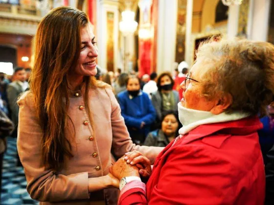 La intendenta Bettina Romero participó de la Exaltación de la Cruz en el segundo día del Triduo