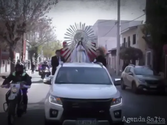 [VIVO] Las imágenes del Señor y la Virgen del Milagro recorren los barrios