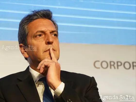 A la espera de un guiño del FMI, Sergio Massa termina de definir el nuevo esquema del dólar tarjeta