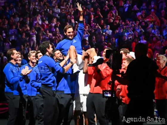 El adiós a una leyenda: Federer se retiró entre ovación y lágrimas