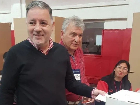 Fabián Doman logró un triunfo aplastante en las elecciones y es el nuevo presidente de Independiente